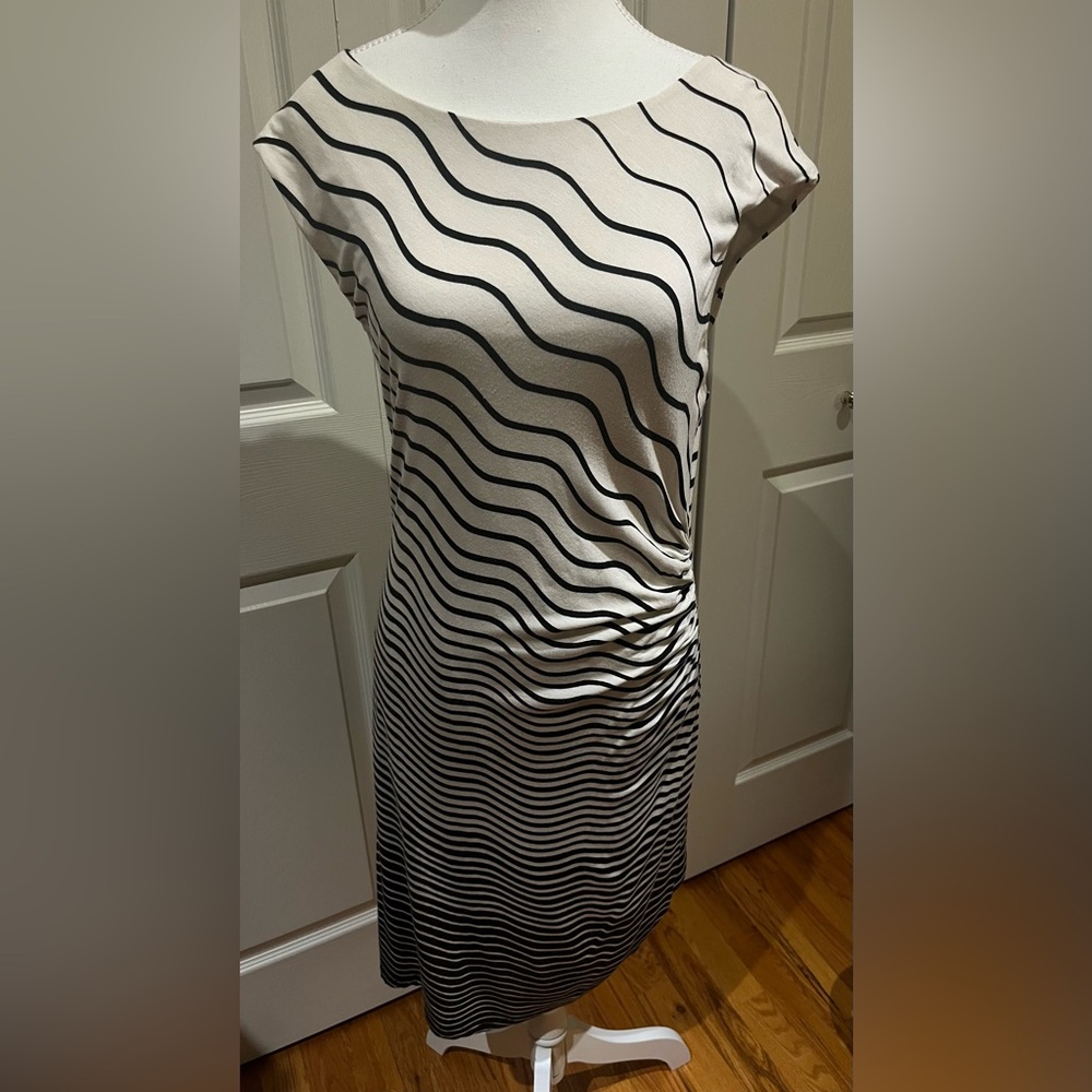 Ann Taylor Loft Rayon Jersey dress, Size Medium